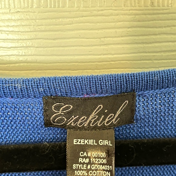SUPER CUTE EZEKIEL GIRL ROYAL BLUE V-NECK SWEATER DRESS, SIZE MEDIUM - Picture 4 of 5